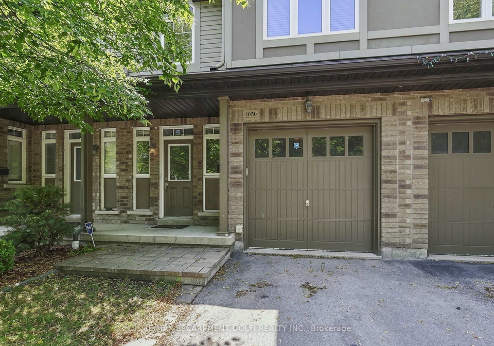 1050-ryckman-common-burlington-ontario-w13646532