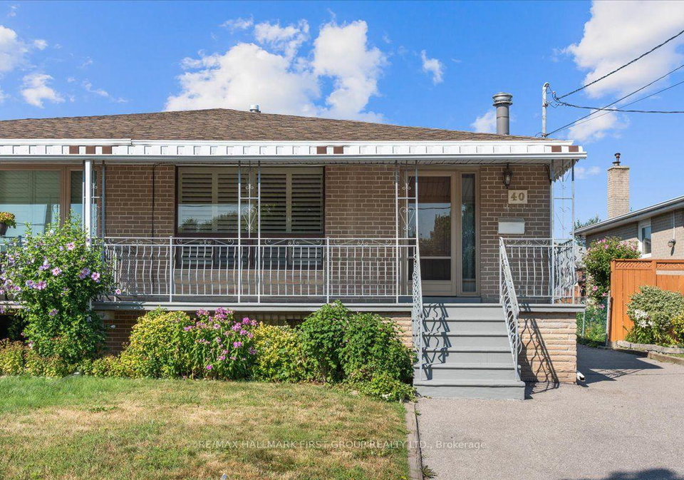 40-cherrylawn-avenue-toronto-york-ontario-w13646778