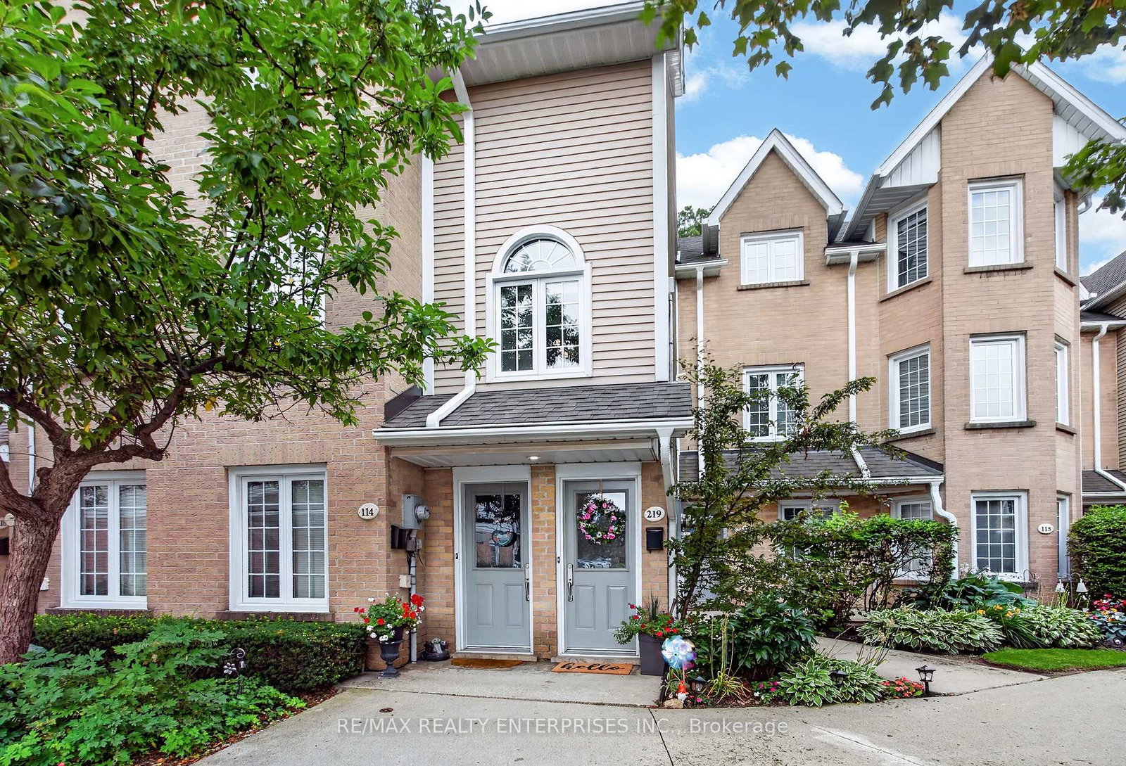 2110-cleaver-avenue-burlington-ontario-w13646824