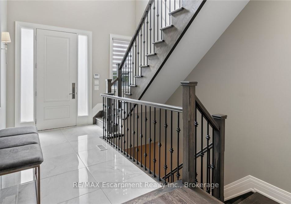 81-brock-street-oakville-ontario-w13646936