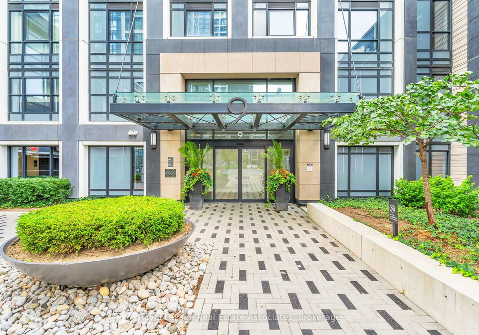 9-mabelle-avenue-toronto-etobicoke-ontario-w13647066