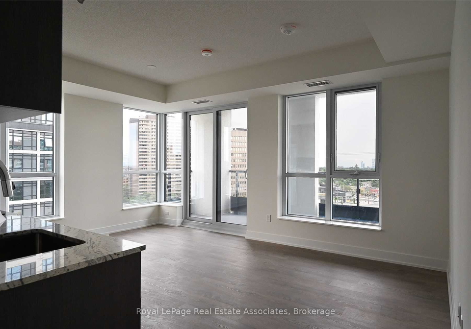 9-mabelle-avenue-toronto-etobicoke-ontario-w13647066