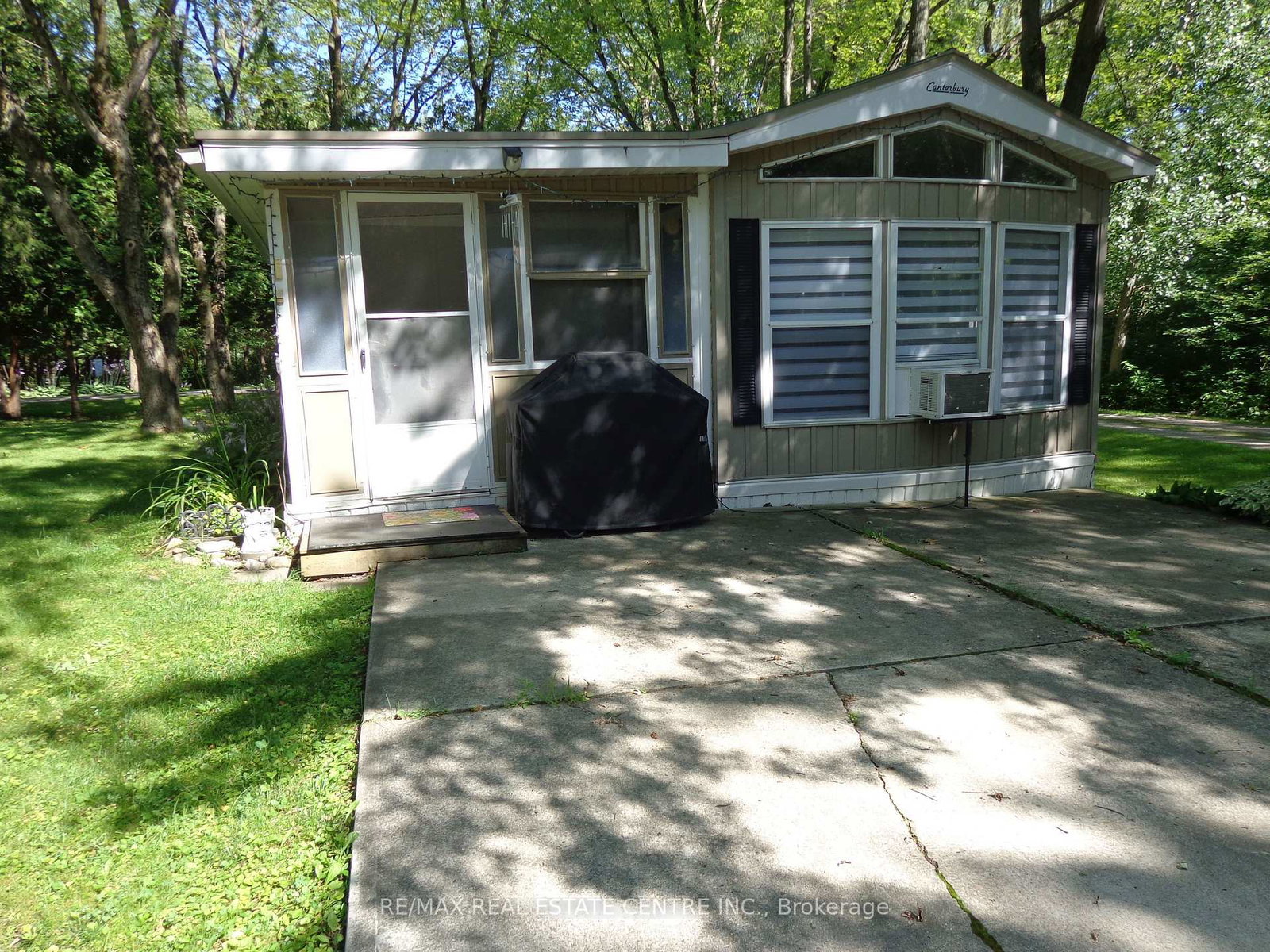 1652-puddicombre-road-toronto-etobicoke-ontario-w13647098