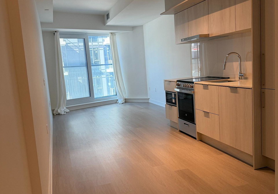 448-burnhamthorpe-road-w-mississauga-ontario-w13647166
