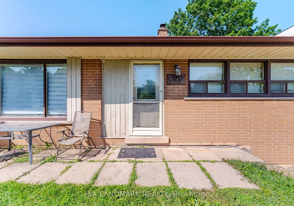 559-wolsey-crescent-oakville-ontario-w13647216