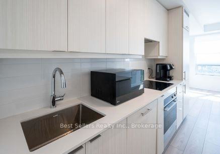 36-elm-drive-mississauga-ontario-w13647302