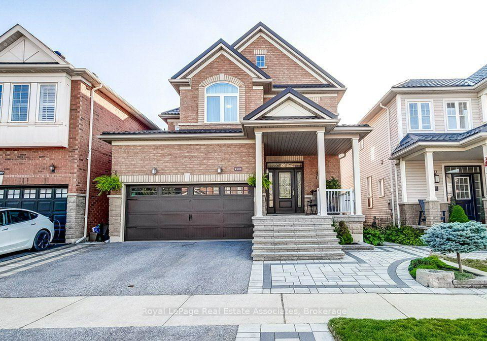1111-tupper-drive-milton-ontario-w13647304