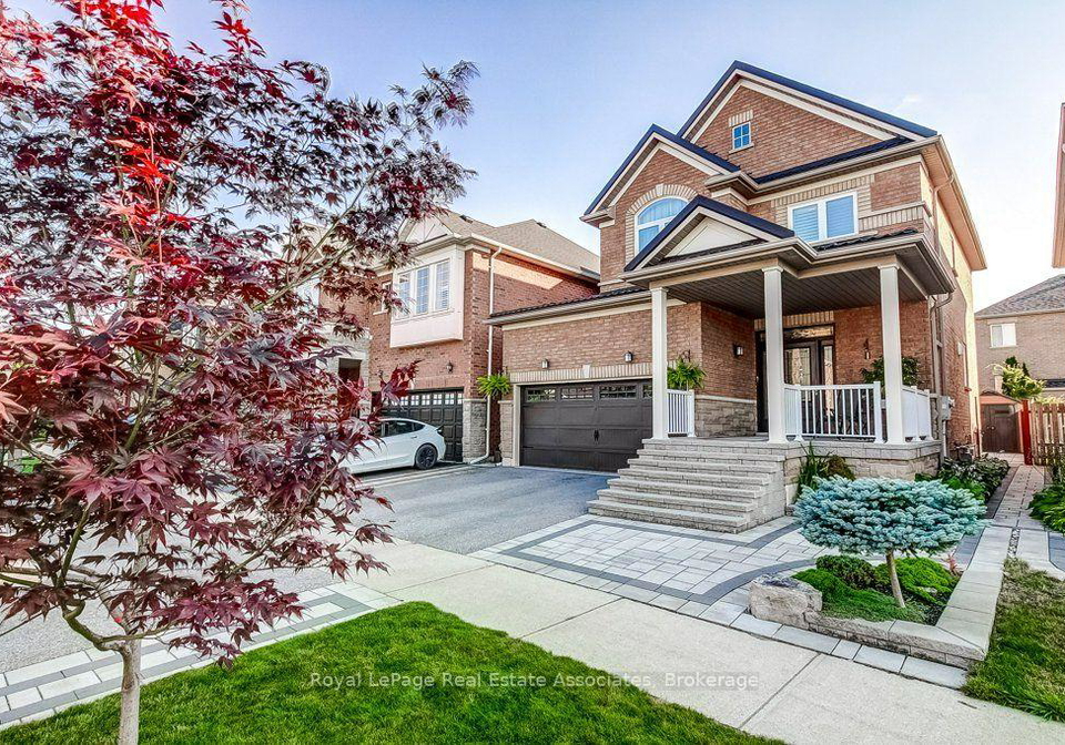 1111-tupper-drive-milton-ontario-w13647304