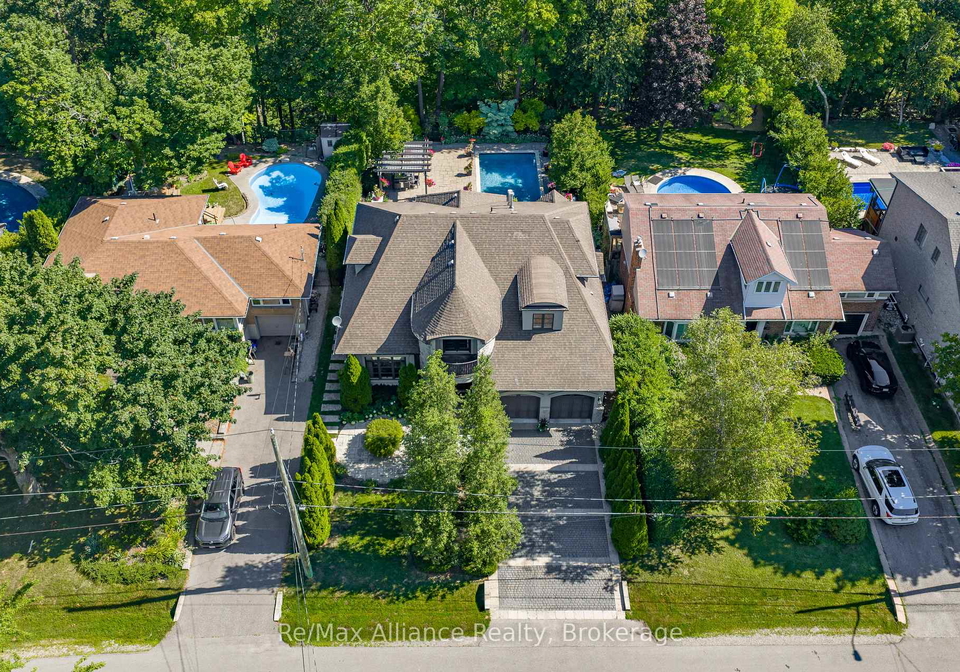 379-river-side-drive-oakville-ontario-w13647310