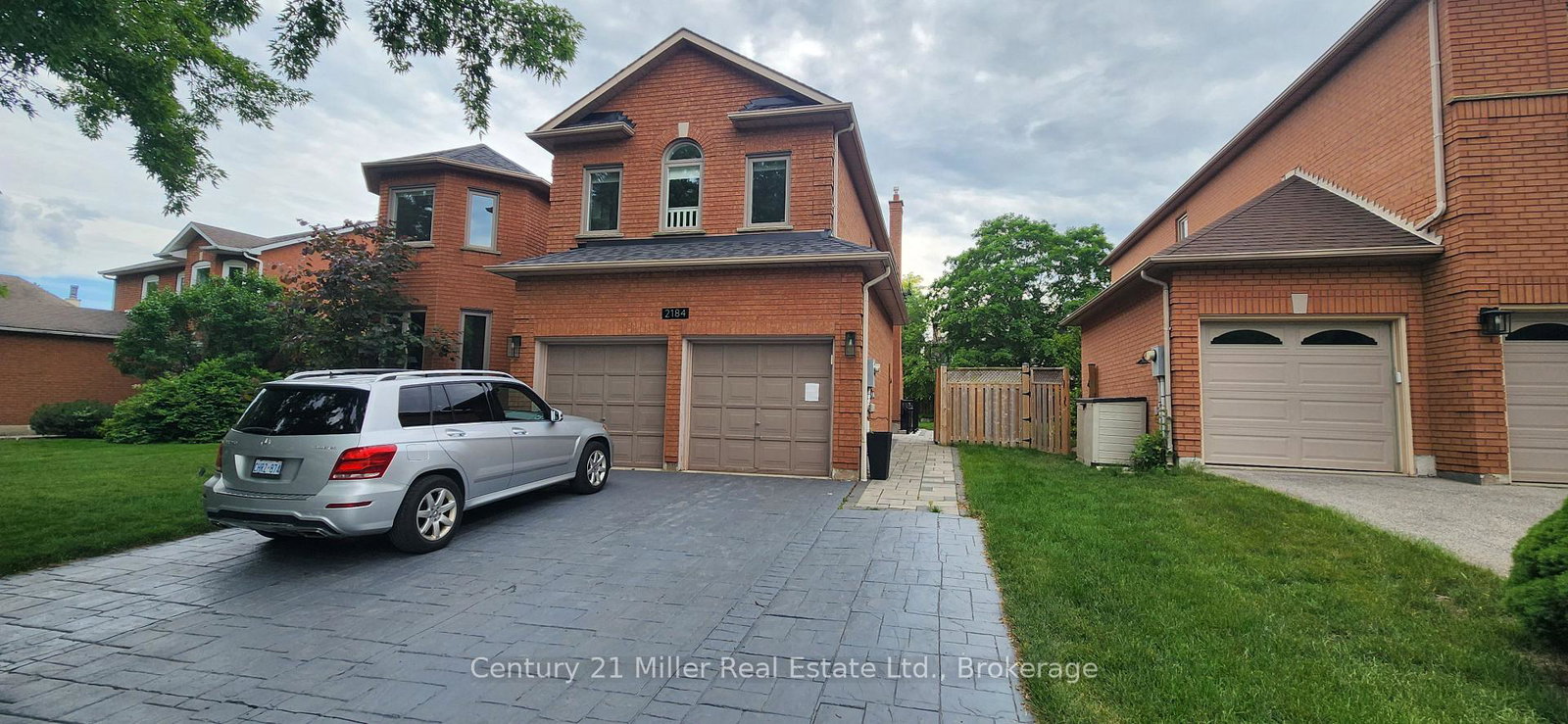 2184-winding-woods-drive-oakville-ontario-w13647478
