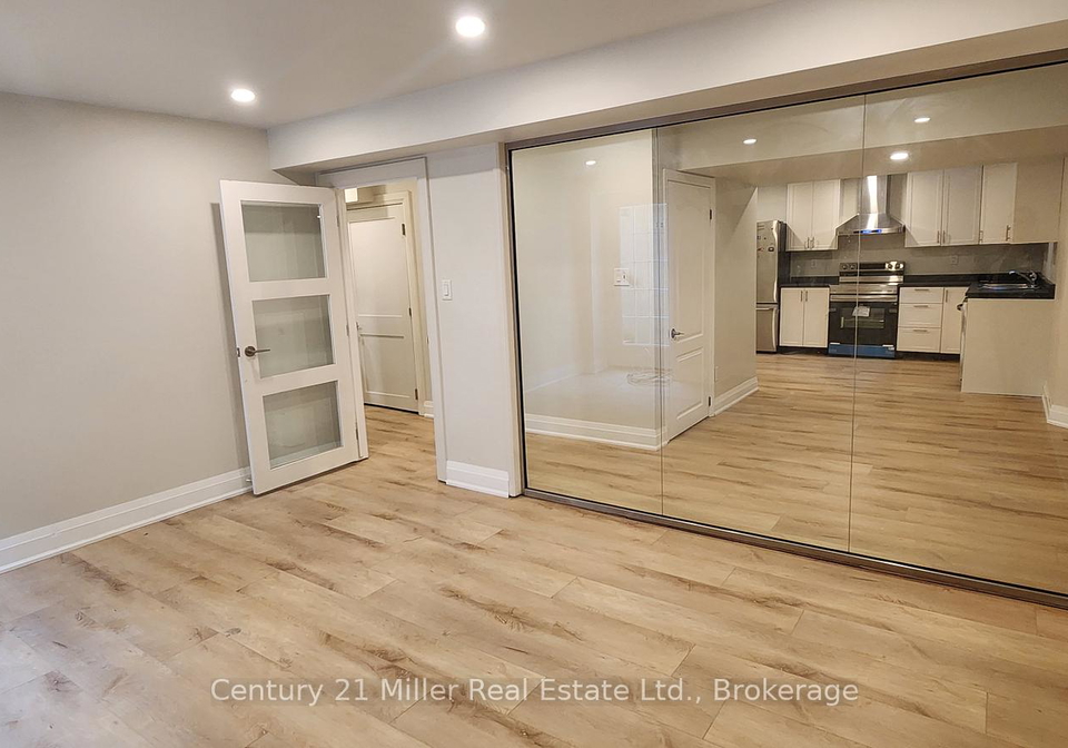 2184-winding-woods-drive-oakville-ontario-w13647478