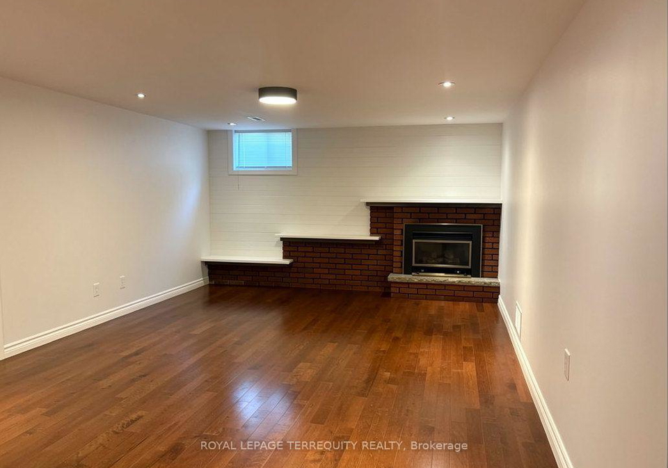 896-fourth-street-mississauga-ontario-w13647680