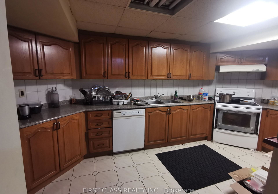 324-winfield-terrace-mississauga-ontario-w13647766
