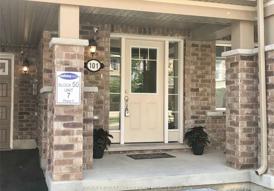 101-lemieux-court-milton-ontario-w13647816
