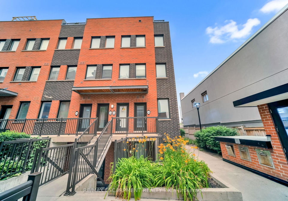 869-wilson-avenue-toronto-york-ontario-w13647910