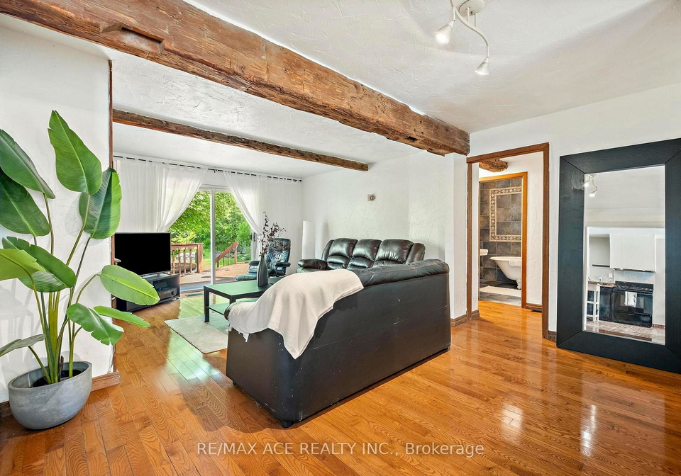 11-maple-lane-caledon-ontario-w13647958