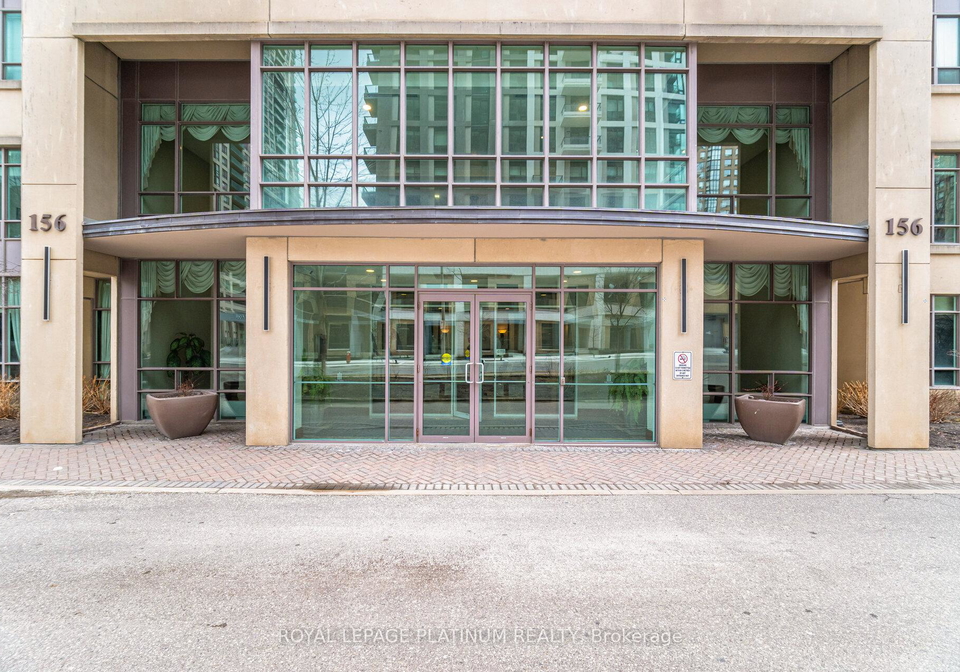 156-enfield-place-mississauga-ontario-w13647968