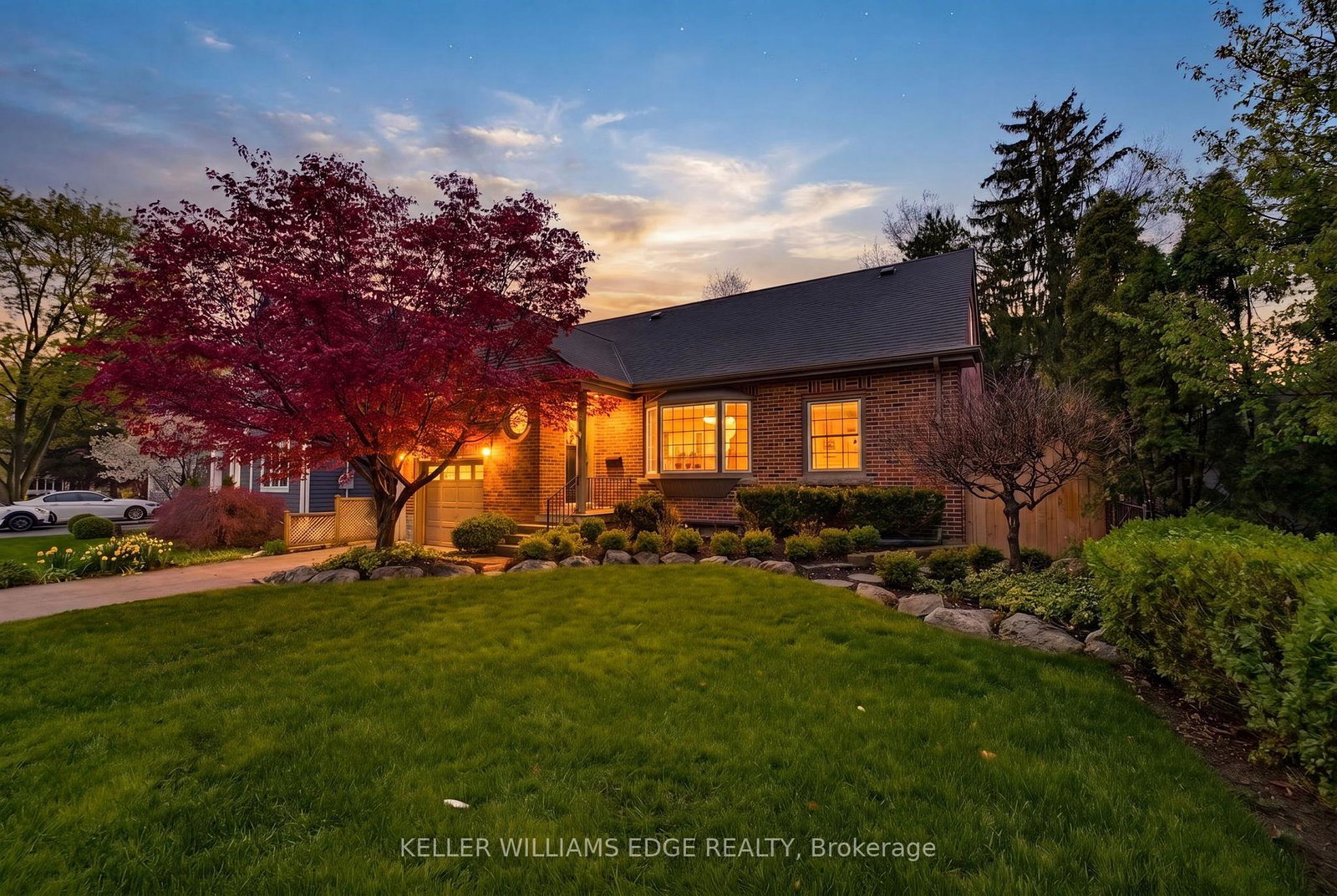 586-woodland-avenue-burlington-ontario-w13648138