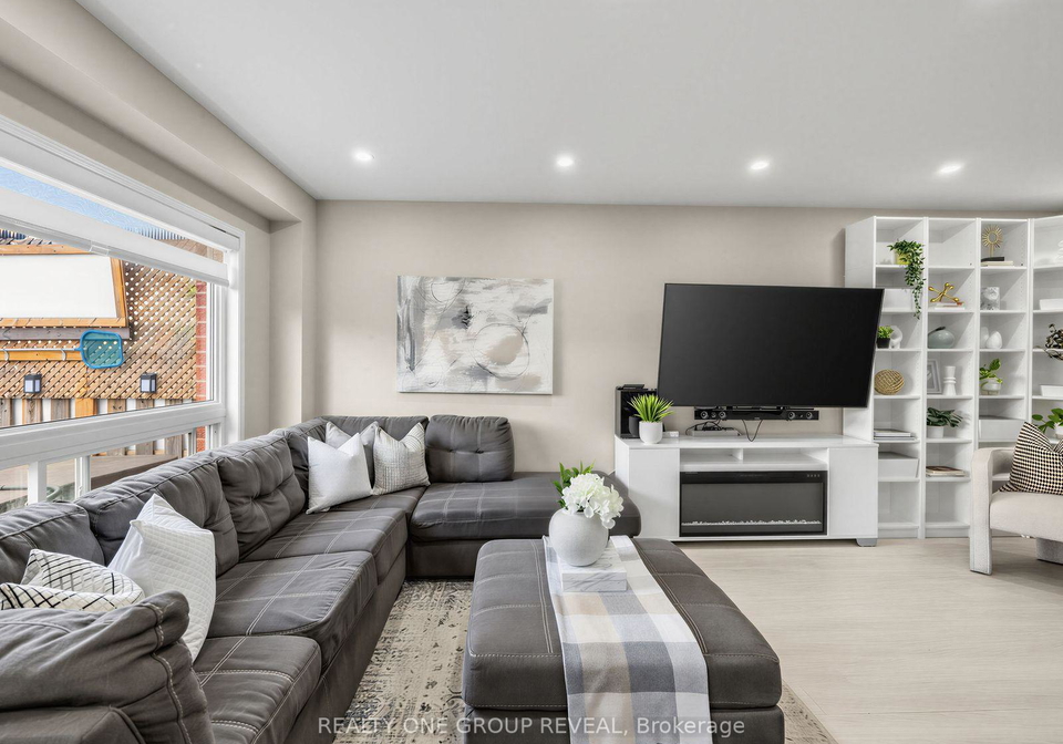 6122-coxswain-crescent-mississauga-ontario-w13648178