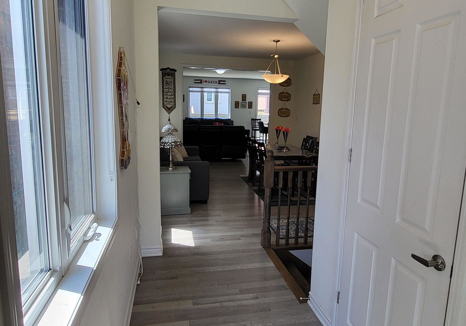 725-kennedy-circle-w-milton-ontario-w13648186