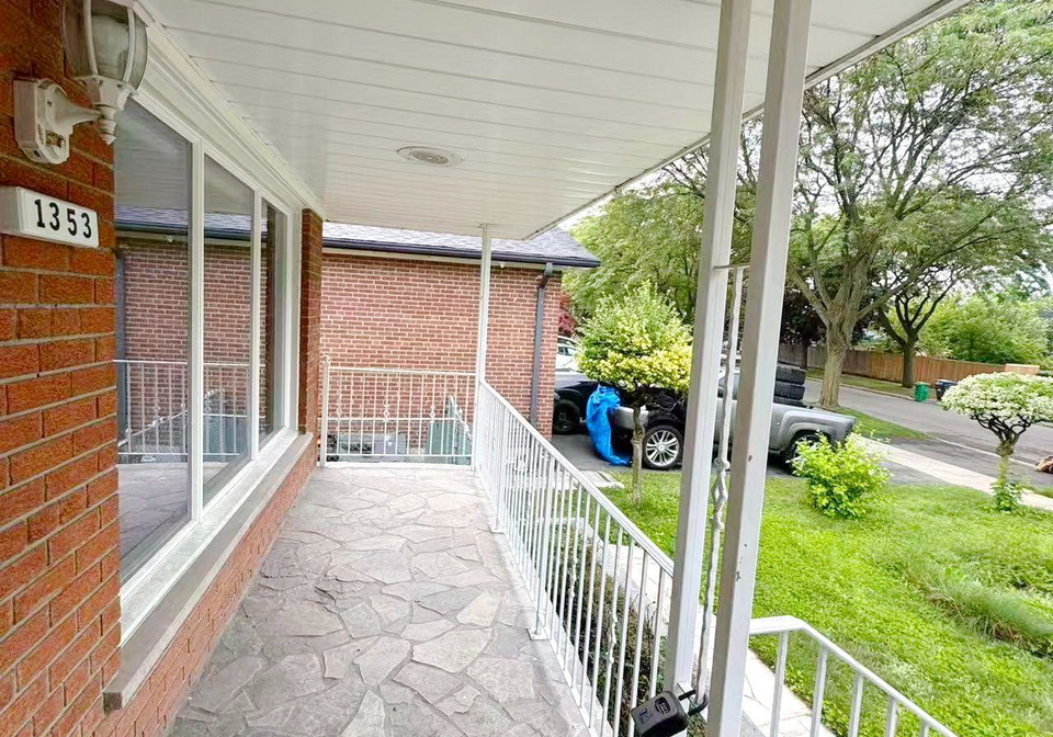 1353-myron-drive-mississauga-ontario-w13648236