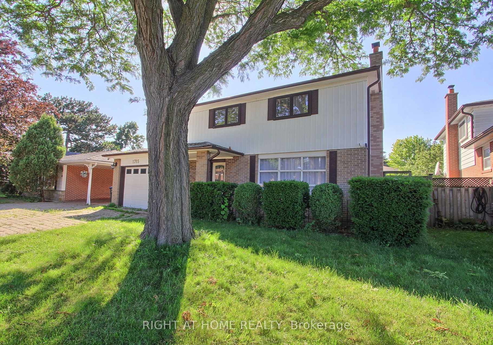 1715-oberon-crescent-mississauga-ontario-w13648246