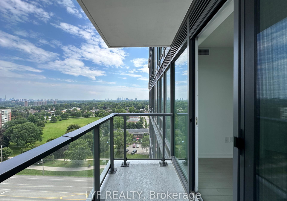 4010-eglinton-avenue-w-toronto-etobicoke-ontario-w13648260