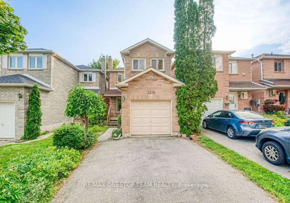 1376-hazel-mccleary-drive-oakville-ontario-w13648302