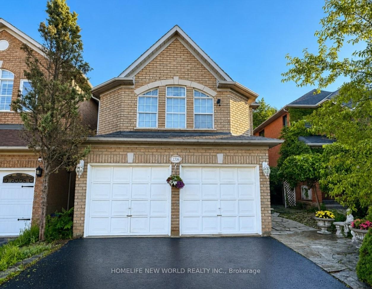 2326-yorktown-circle-mississauga-ontario-w13648358