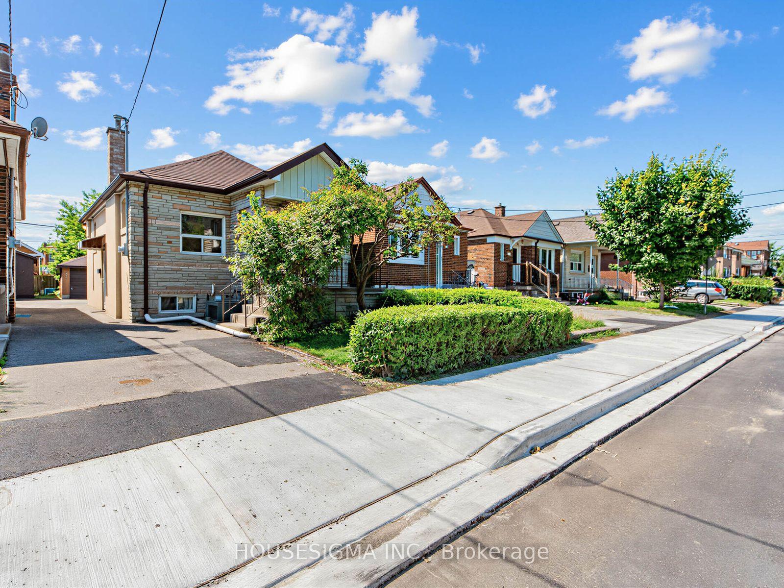 491-hopewell-avenue-toronto-north-york-ontario-w13648560