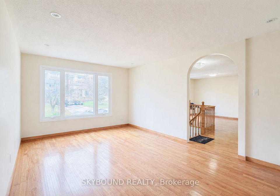 1298-forest-hill-oakville-ontario-w13648606