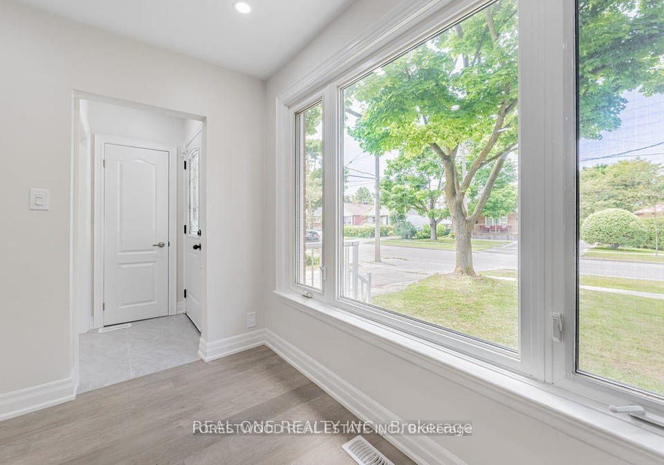27-snaresbrook-drive-toronto-etobicoke-ontario-w13648772