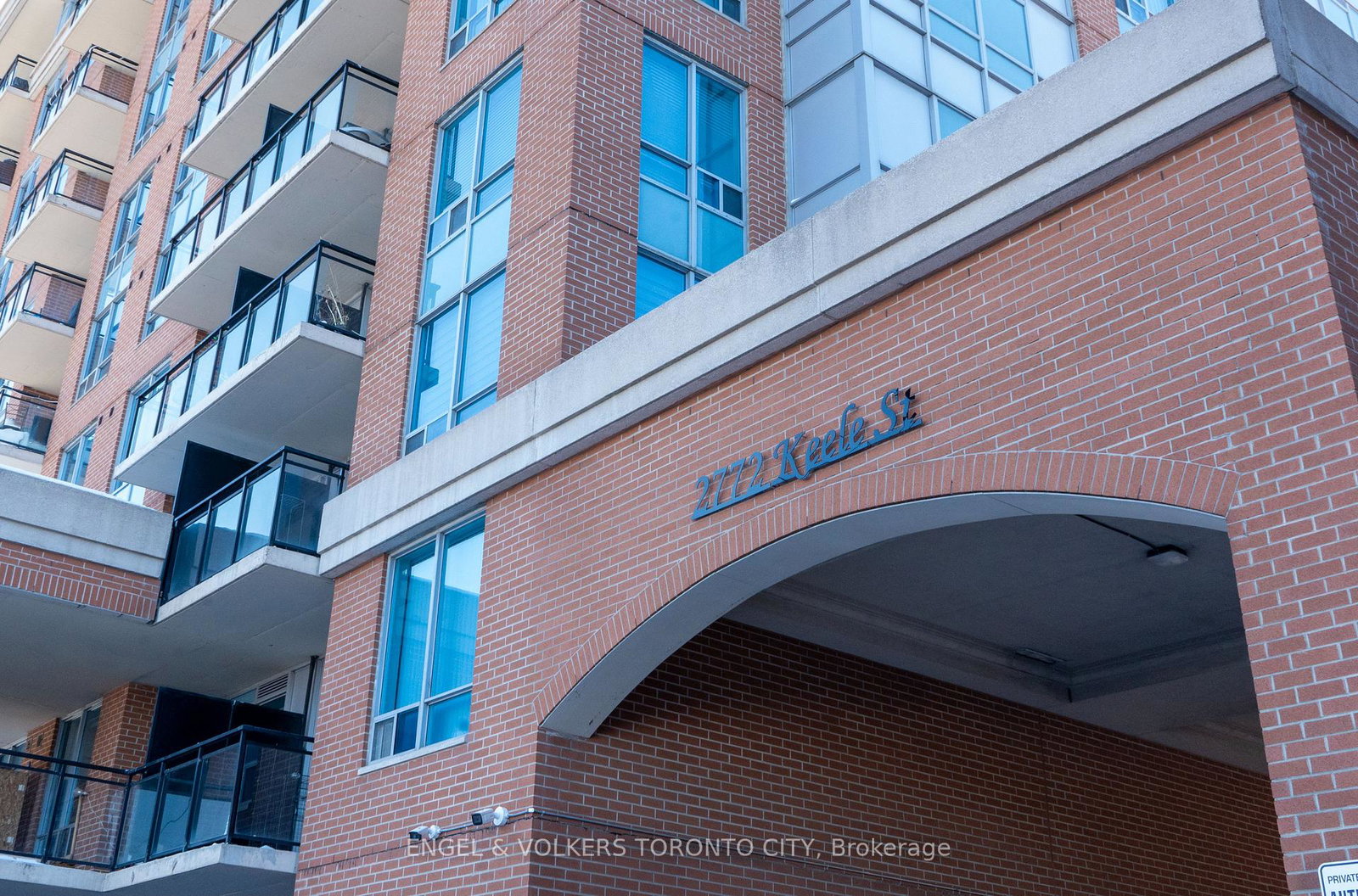 2772-keele-street-toronto-york-ontario-w13648930