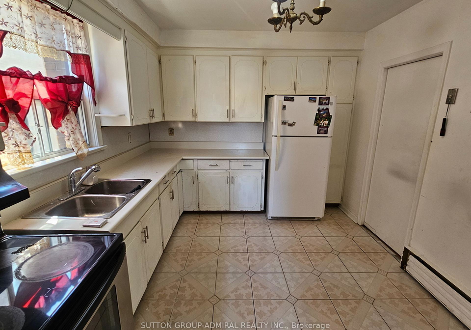 7-elway-court-toronto-north-york-ontario-w13649010