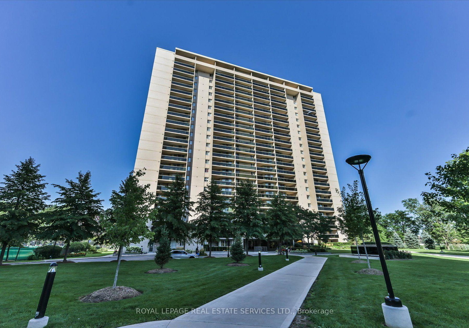 812-burnhamthorpe-road-toronto-etobicoke-ontario-w13649116