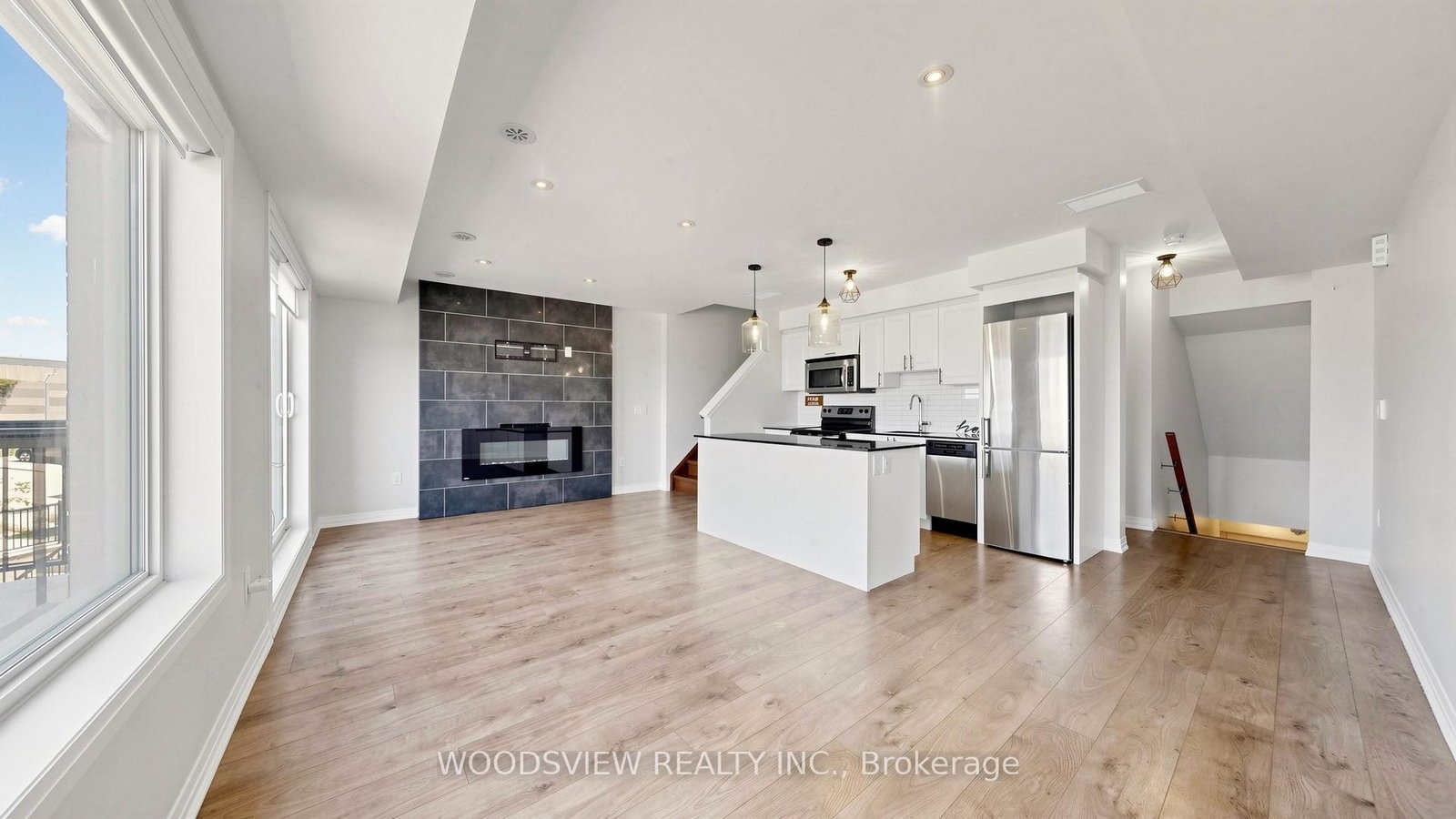 185-william-duncan-road-toronto-york-ontario-w13649170