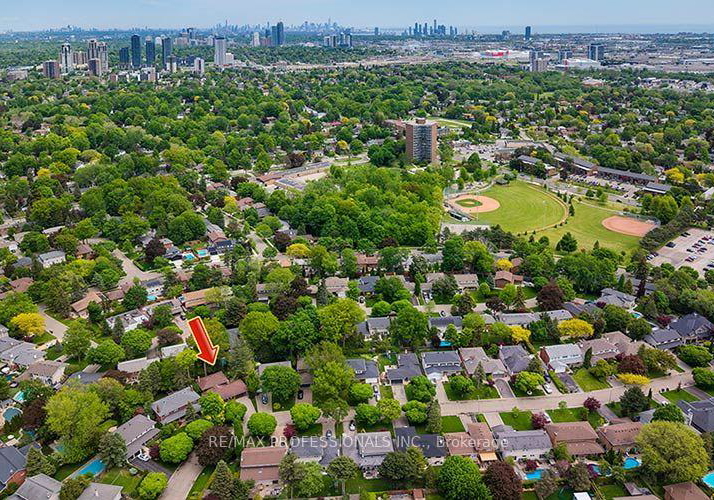 7-cherry-post-crescent-toronto-etobicoke-ontario-w13649176