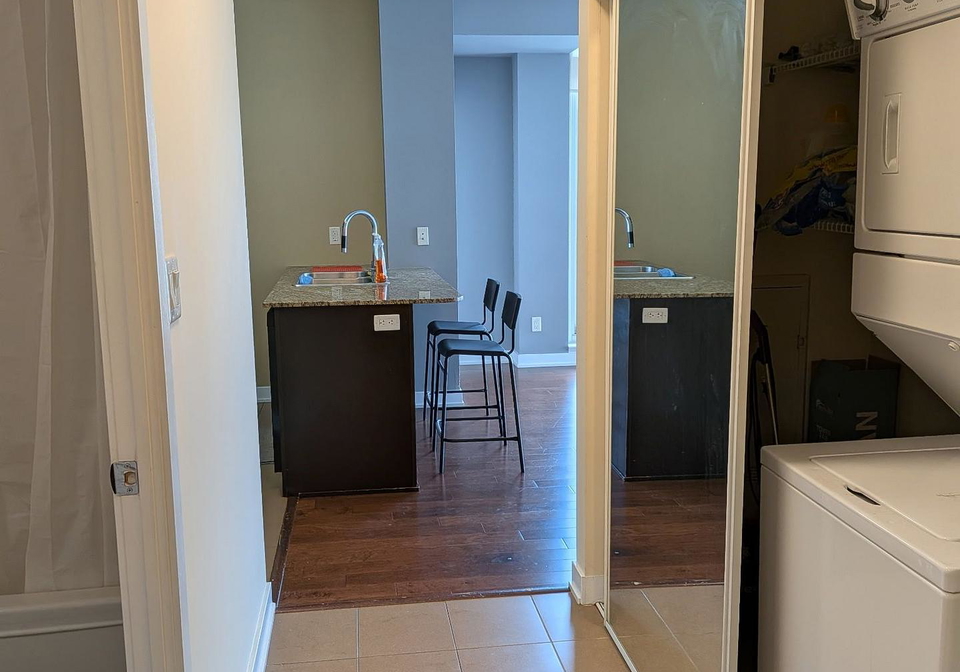 4070-confederation-parkway-mississauga-ontario-w13649206