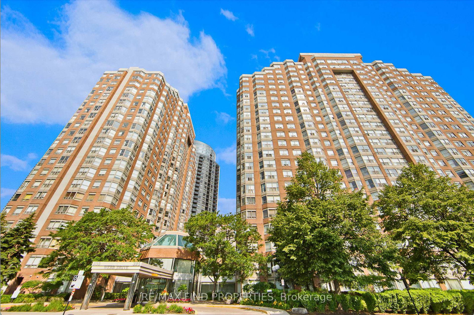 335-webb-drive-mississauga-ontario-w13649260