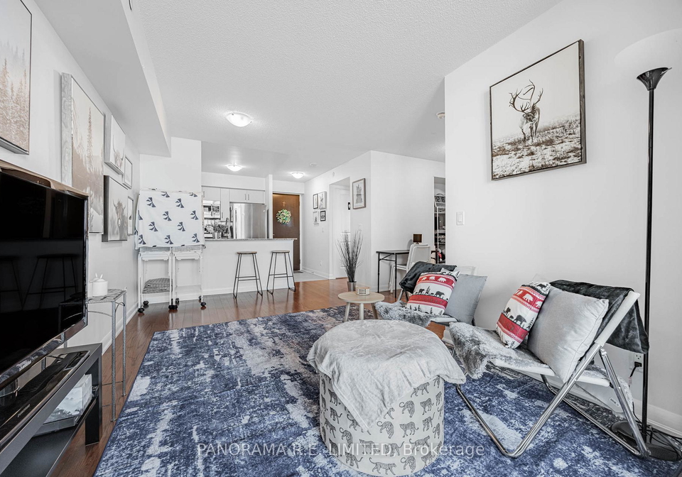 215-sherway-gardens-road-toronto-etobicoke-ontario-w13649354