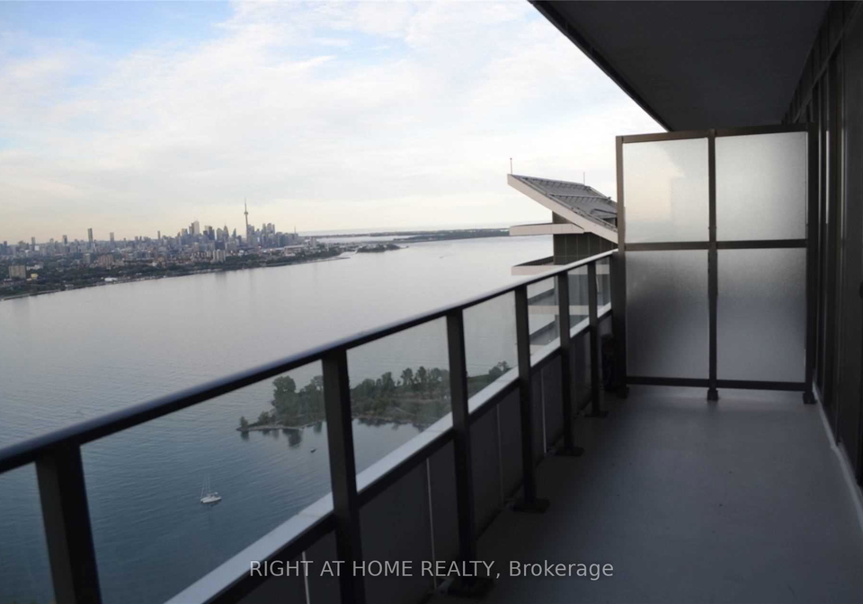 30-shore-breeze-drive-toronto-etobicoke-ontario-w13649566