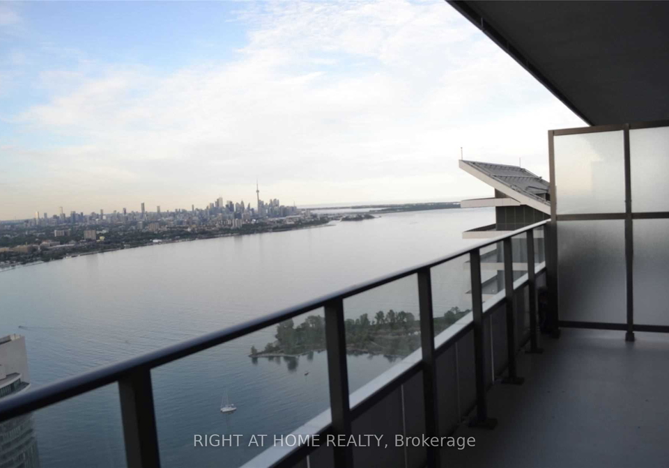 30-shore-breeze-drive-toronto-etobicoke-ontario-w13649566