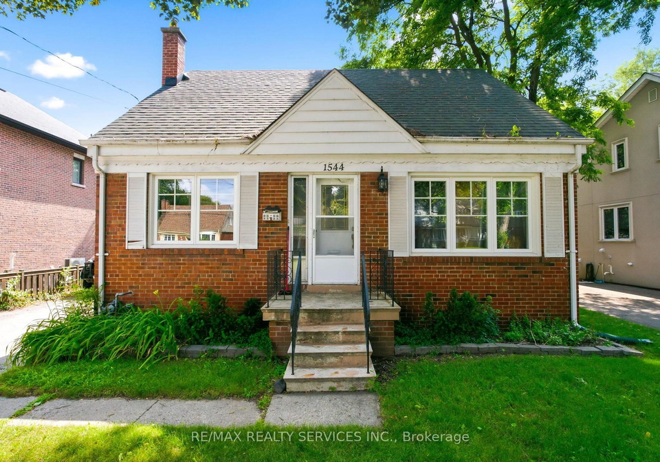 1544-alexandra-boulevard-mississauga-ontario-w13649610