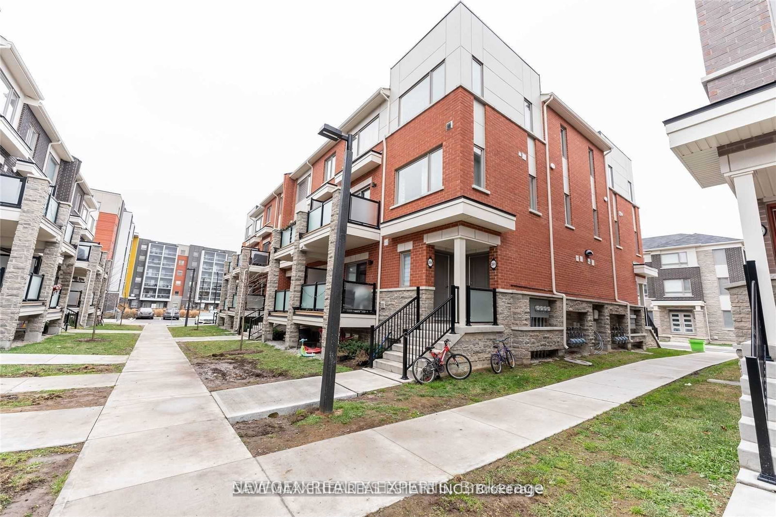 250-lagerfeld-drive-brampton-ontario-w13649808