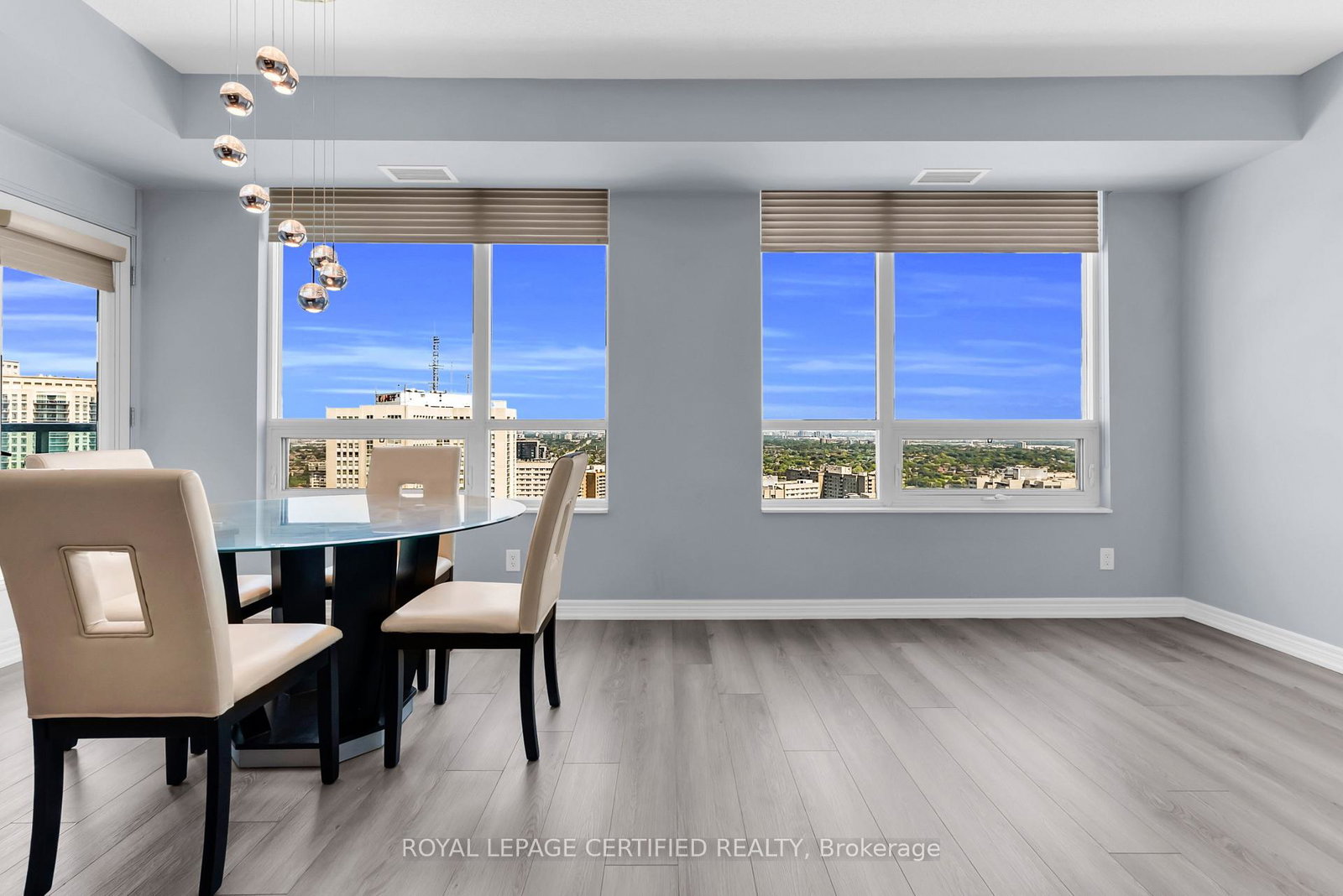 208-enfield-place-mississauga-ontario-w13649944