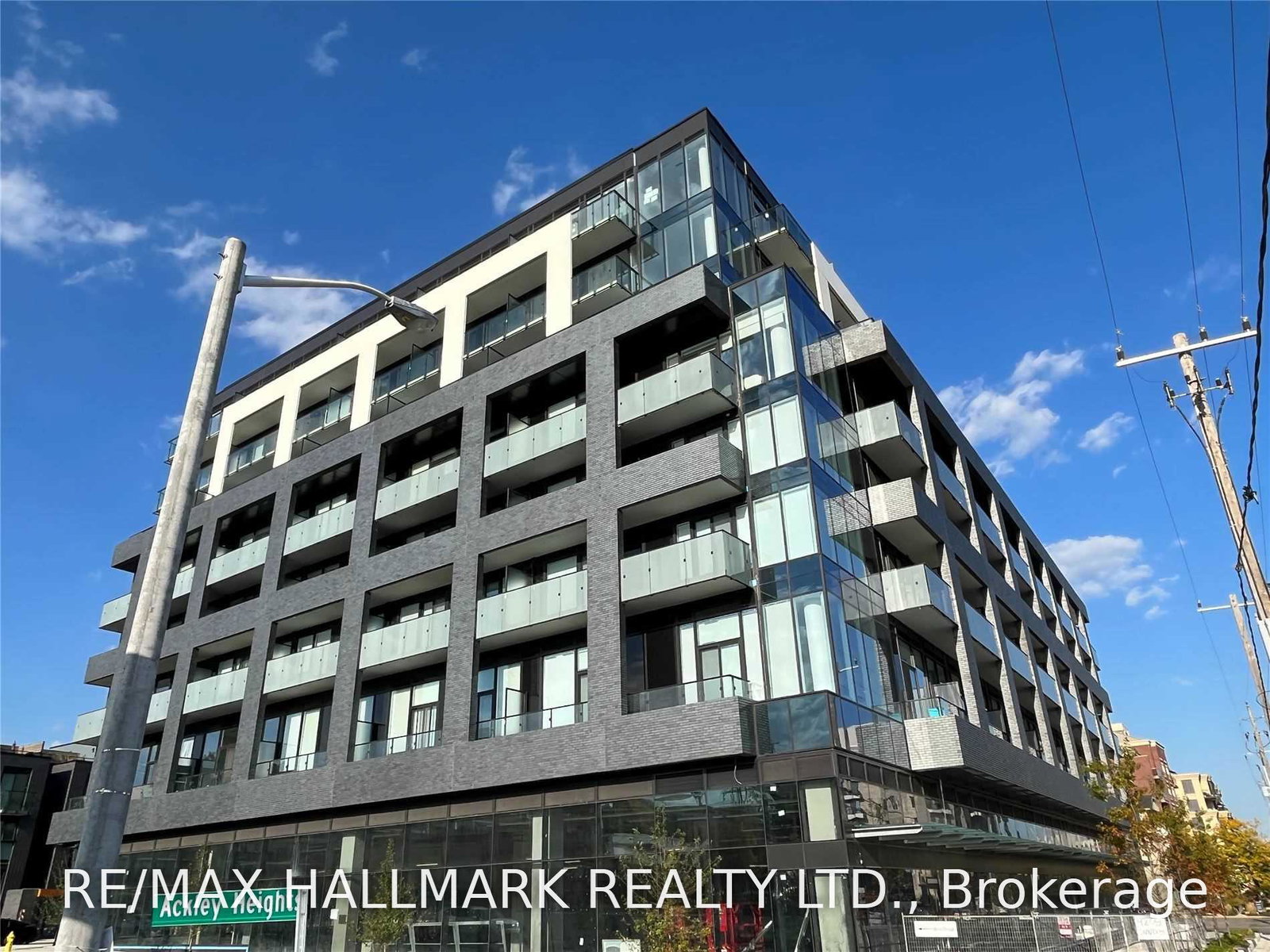 4208-dundas-street-w-toronto-etobicoke-ontario-w13650404