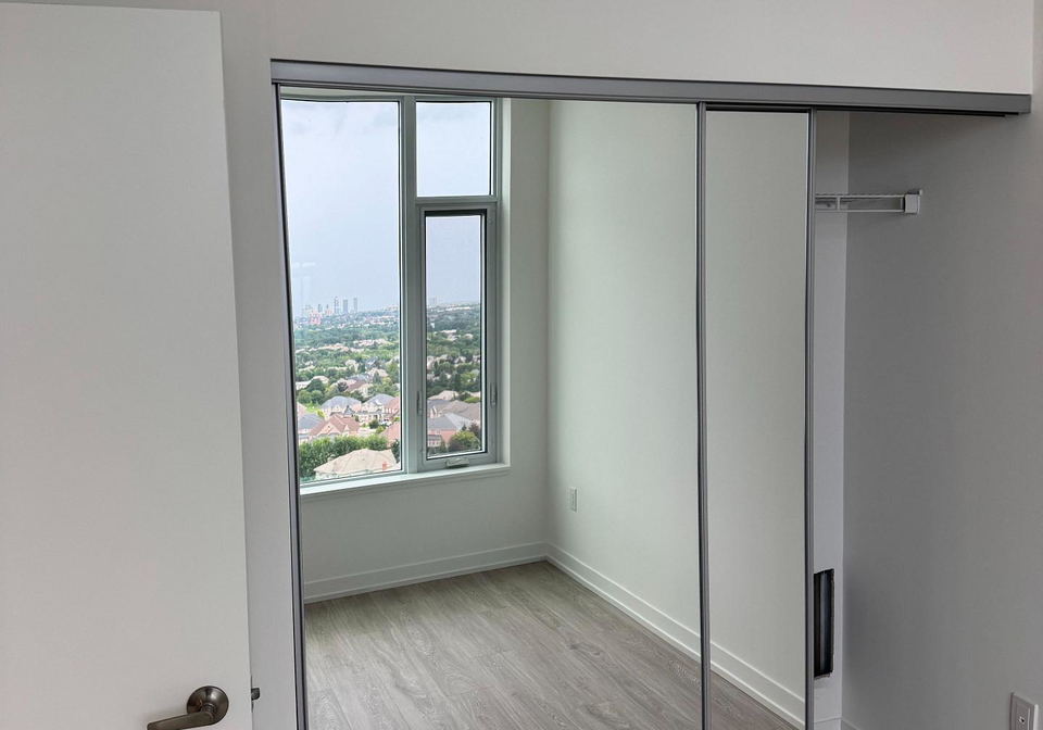 2485-eglington-avenue-w-mississauga-ontario-w13650574