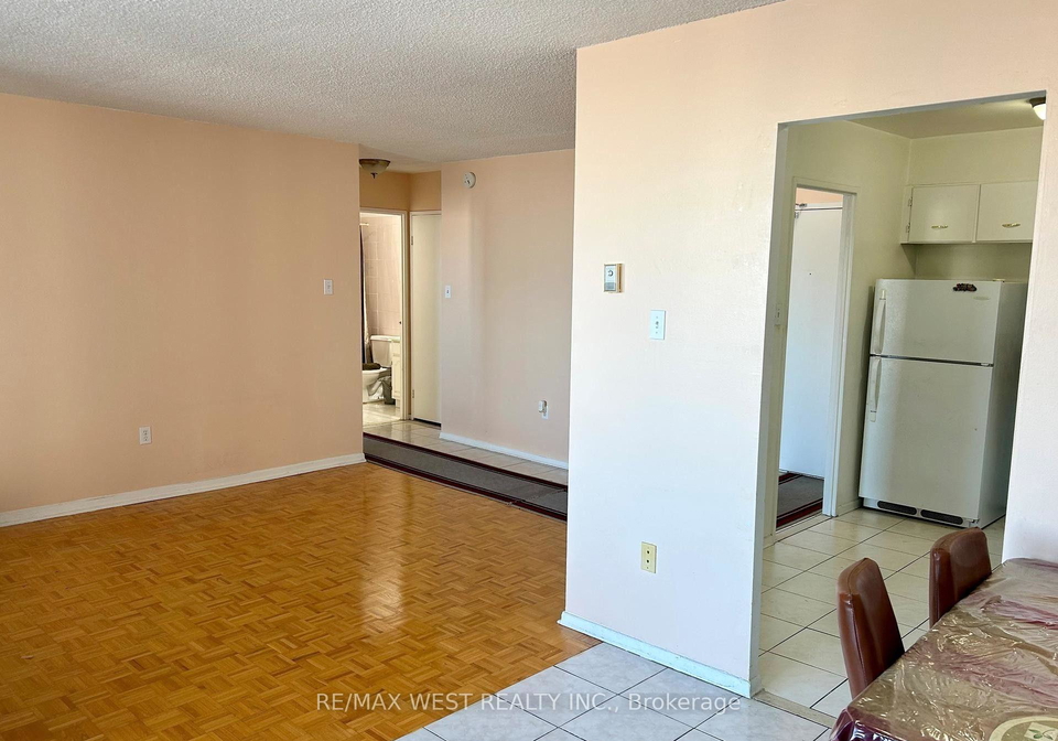 5-san-romano-way-toronto-york-ontario-w13650584