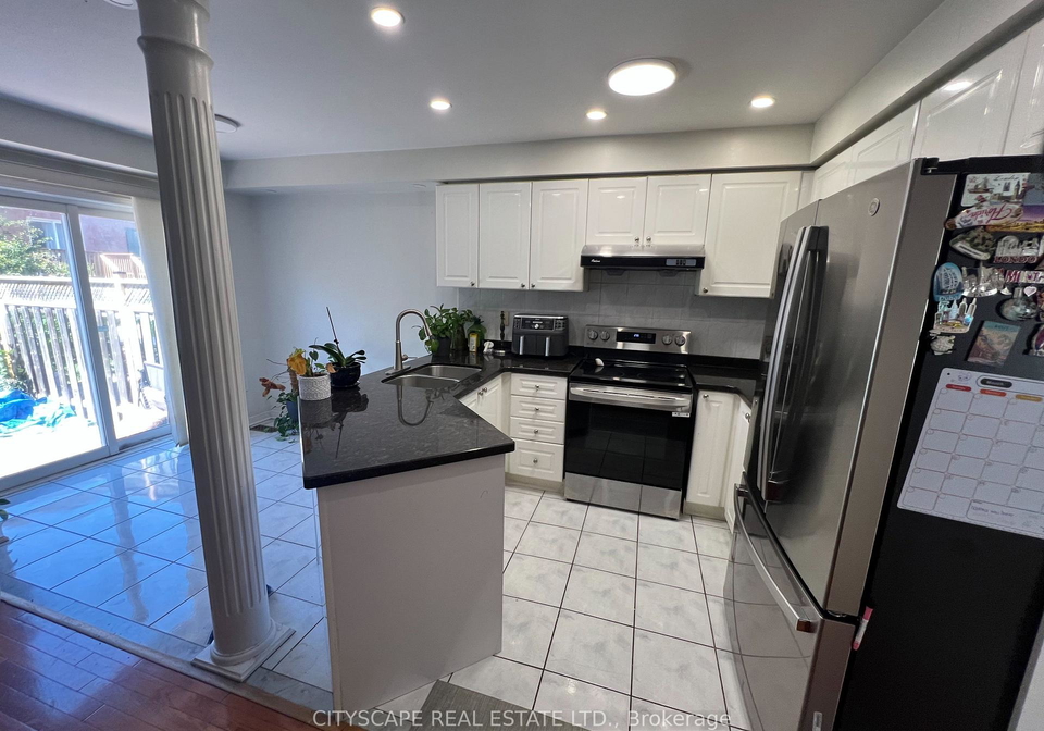 637-dolly-bird-lane-mississauga-ontario-w13650986