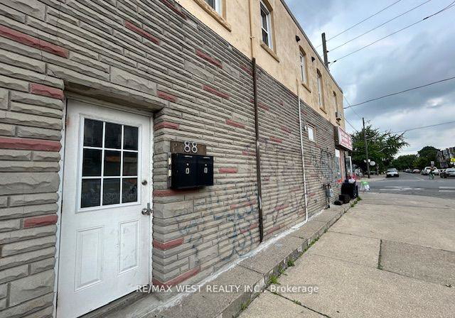 88-uxbridge-avenue-toronto-toronto-ontario-w13651024